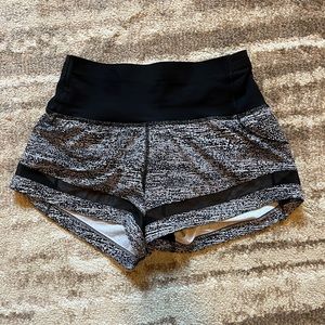 EUC Lululemon shorts size 2